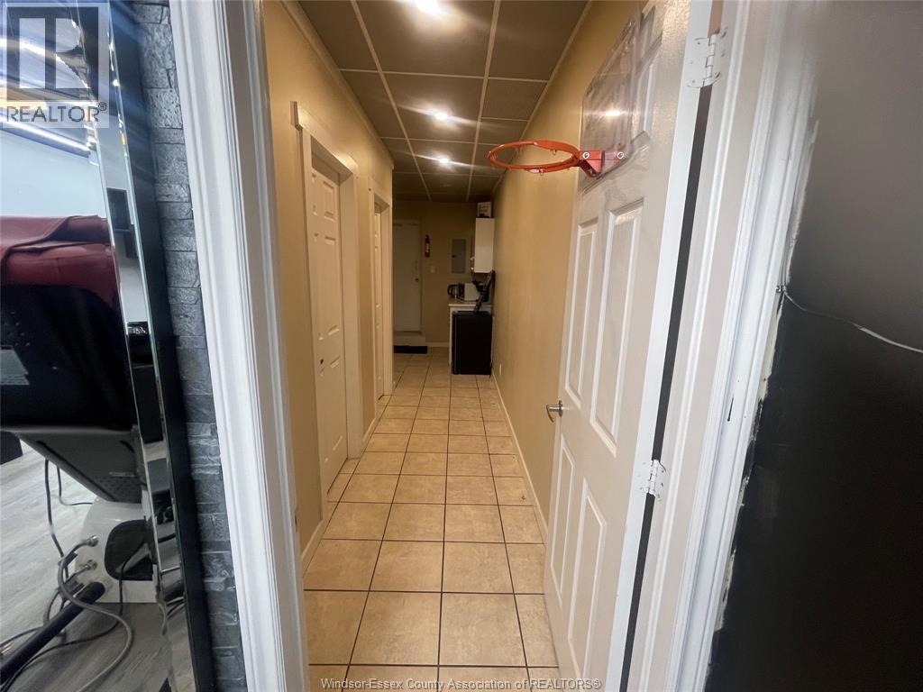 916 WYANDOTTE Street East, Windsor, Ontario, N9A3J8, Windsor, Ontario — photo 5 of 5