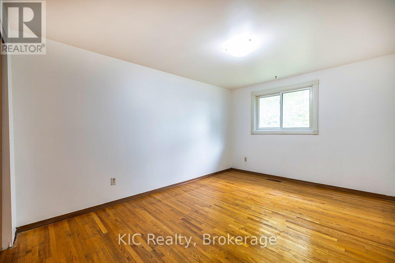 1151 VALLEY COURT - Image 21