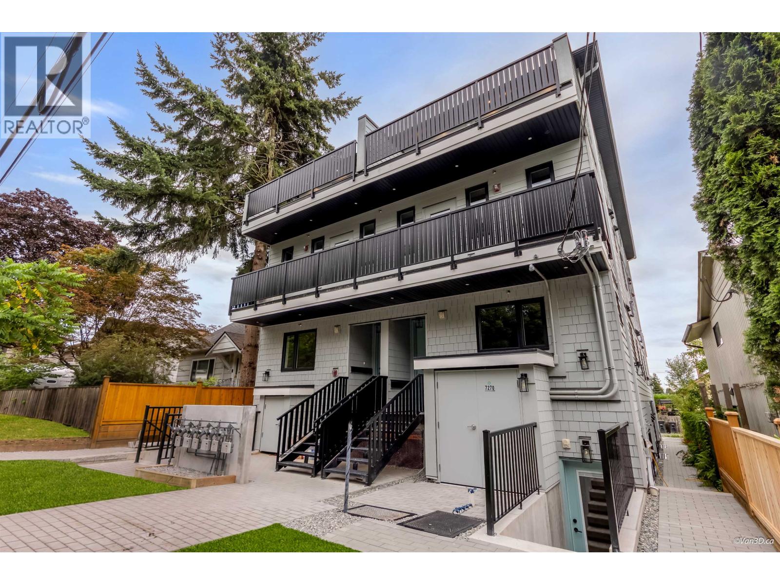 1 7270 17TH AVENUE, Burnaby