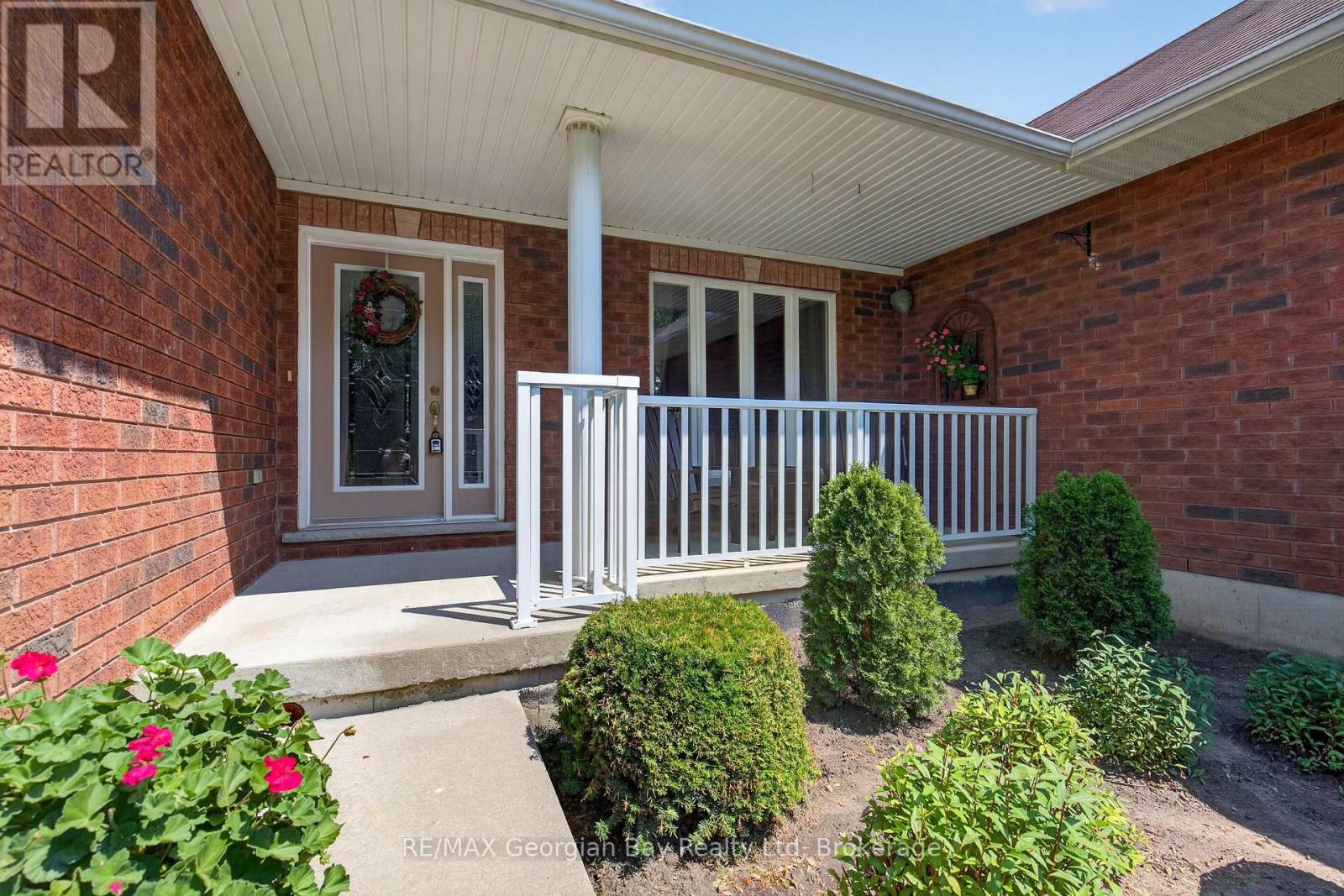 1339 TINY BEACHES ROAD N - 2