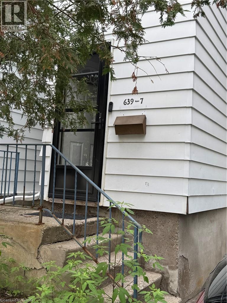 #7 639 ALBERT Street - 1