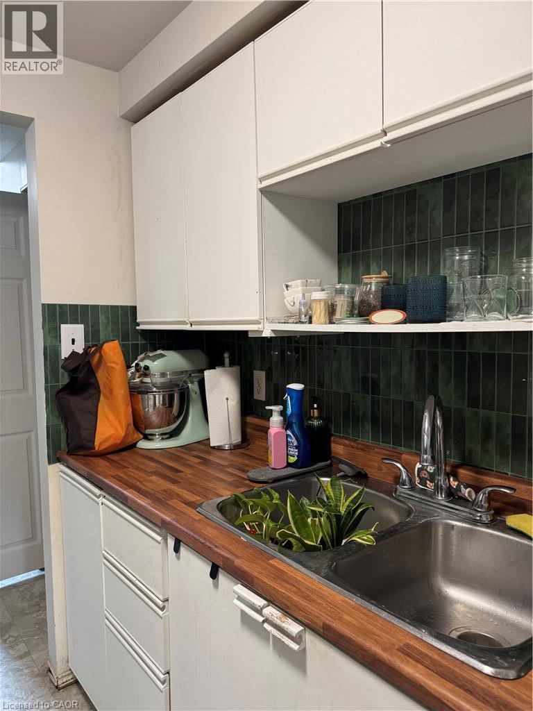 639 ALBERT Street Unit# 7 — photo 3