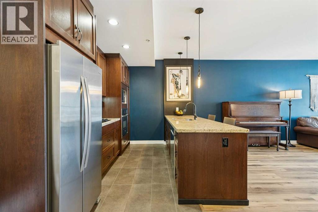 #204 540 34 Street NW - 6