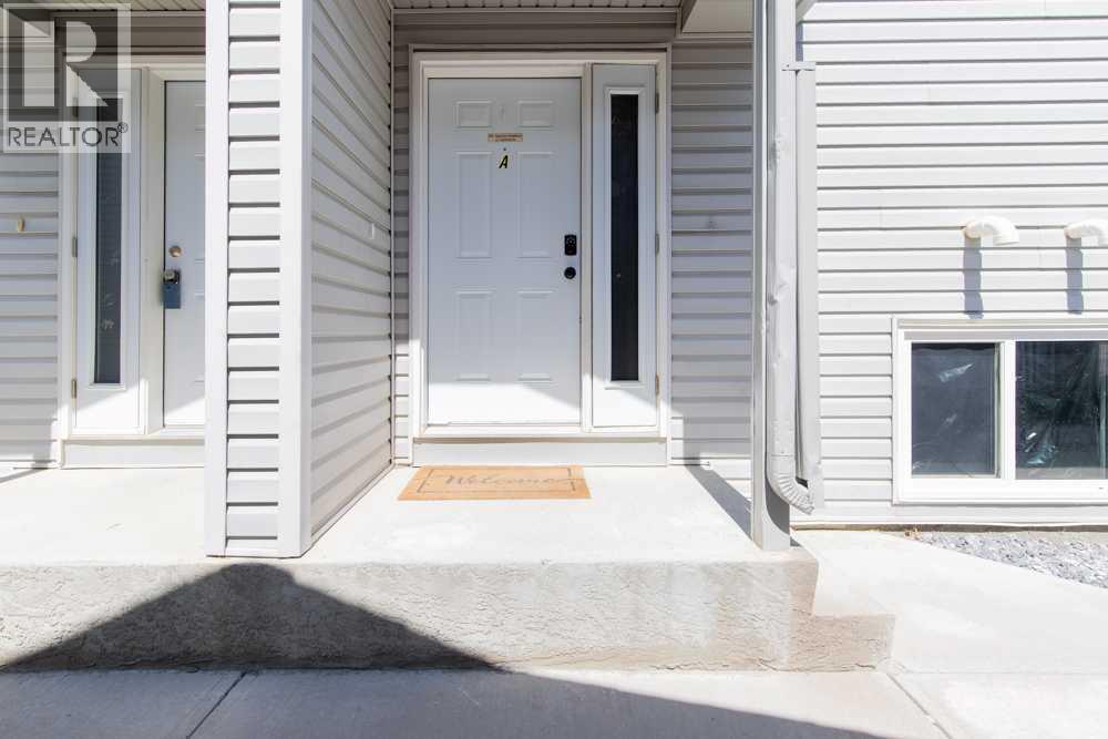 #1 4406 Lake Drive - 6