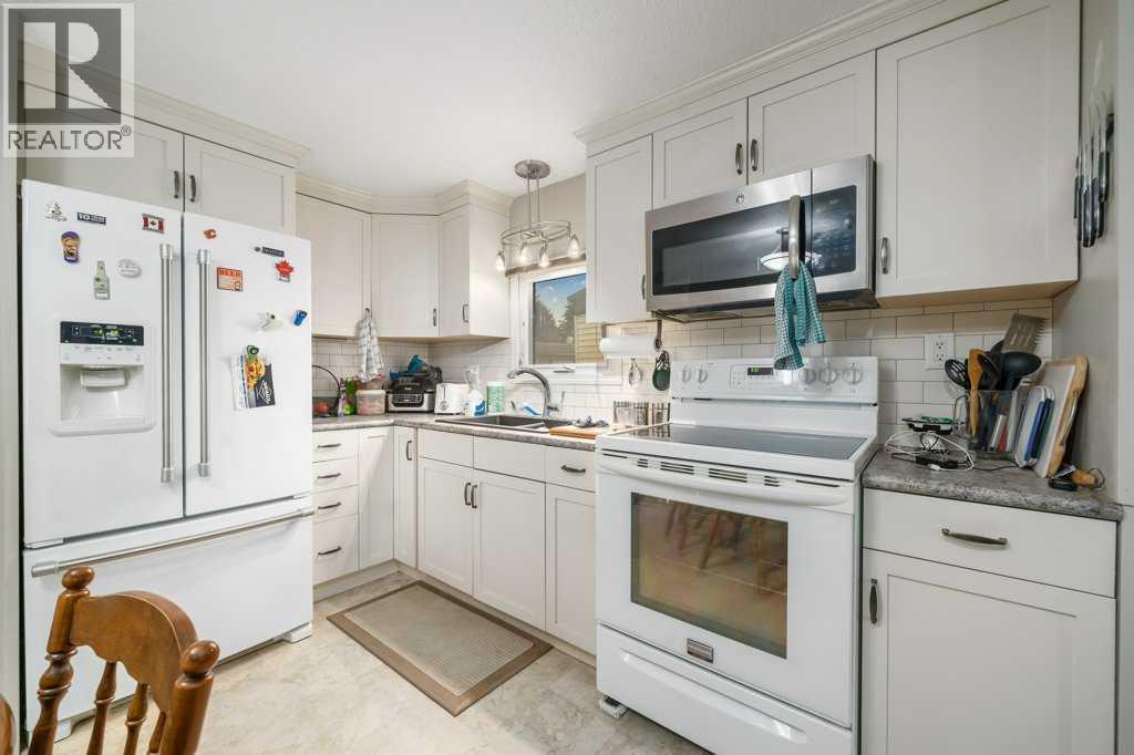 7, 2248 Southview Drive SE - Image 6
