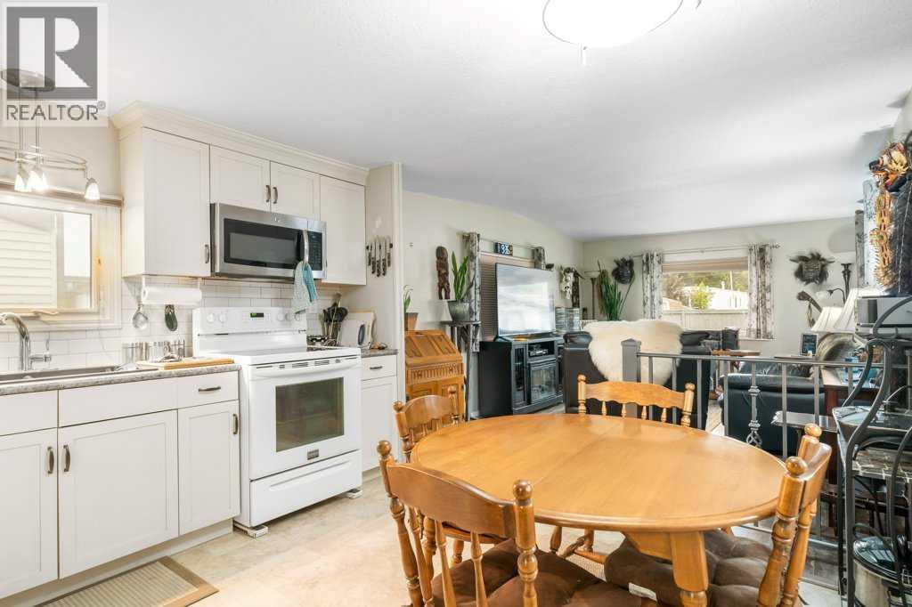 7, 2248 Southview Drive SE - Image 9