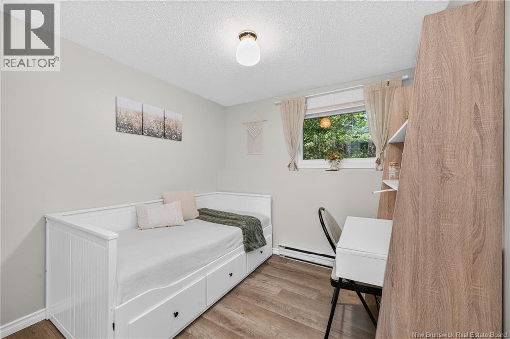 81 Queensway Drive - Image 37