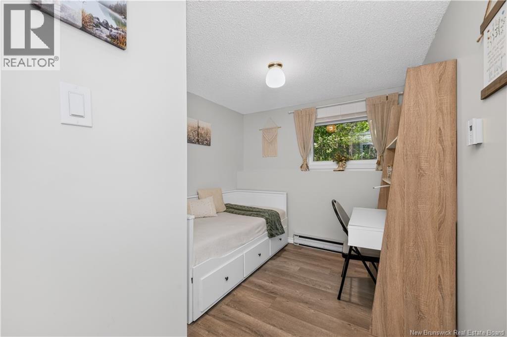 81 Queensway Drive - Image 36