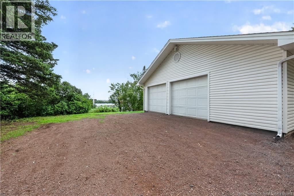81 Queensway Drive - Image 47