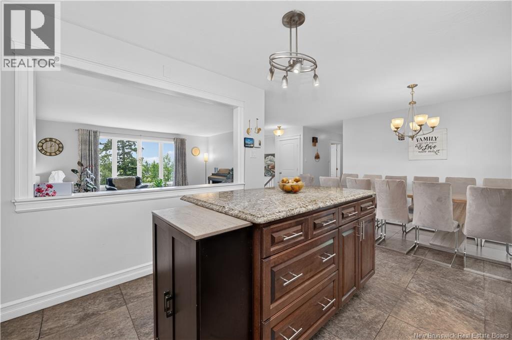 81 Queensway Drive - Image 12