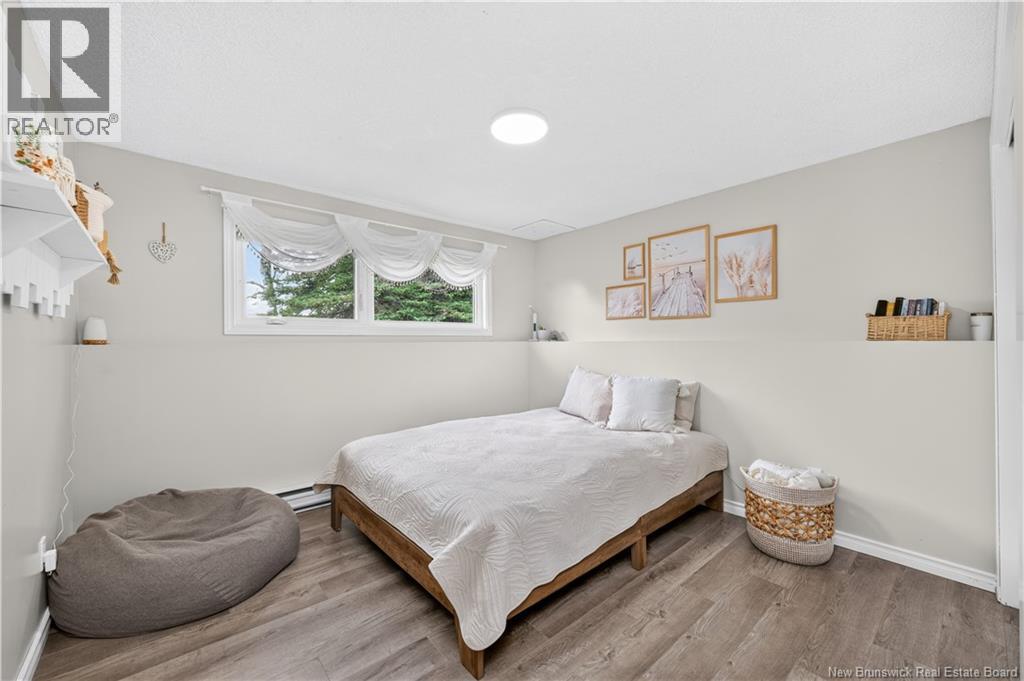 81 Queensway Drive - Image 30