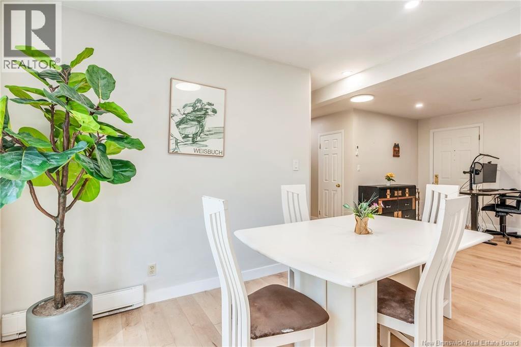 21 Mount Royal Boulevard - Image 12