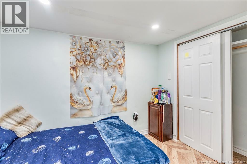 21 Mount Royal Boulevard - 20