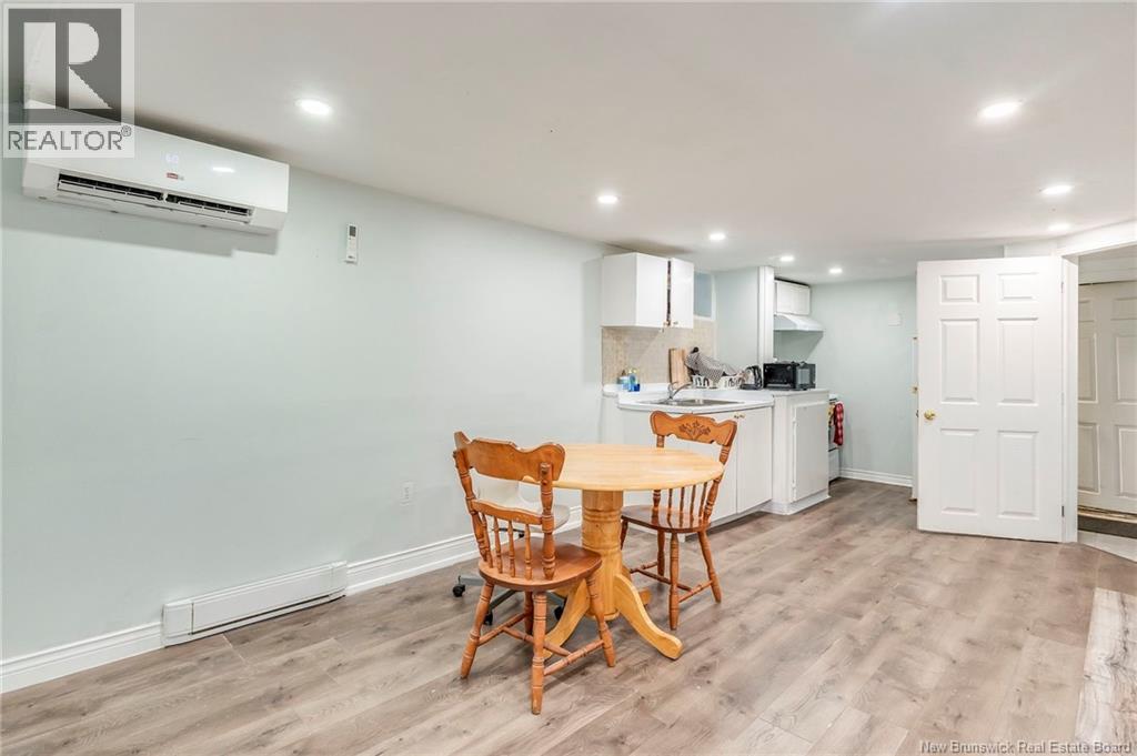 21 Mount Royal Boulevard - 27