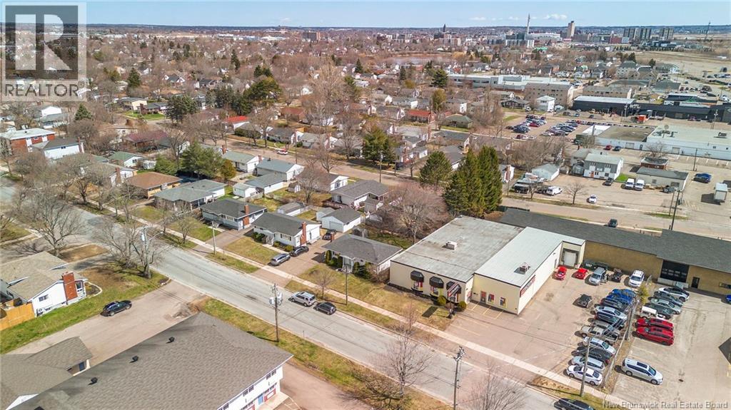 21 Mount Royal Boulevard - 45