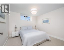 Bedroom - 9839 Beacon Hill Crescent, Lake Country, BC V4V0A9 Photo 7