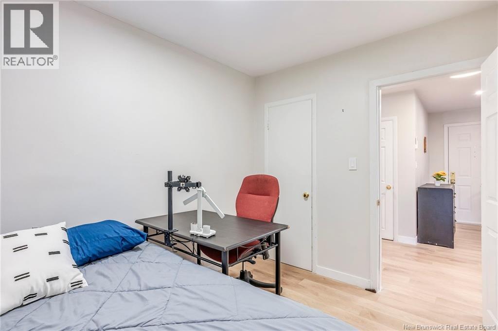 21 Mount Royal Boulevard - 41
