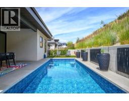 9839 Beacon Hill Crescent, Lake Country, BC V4V0A9 Photo 36