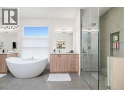 9839 Beacon Hill Crescent, Lake Country, BC V4V0A9 Photo 45