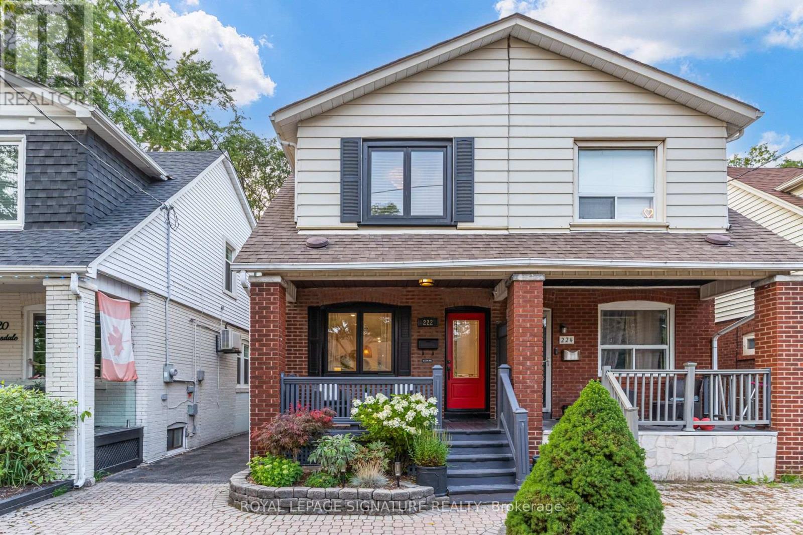 Photo of 222 Queensdale Avenue