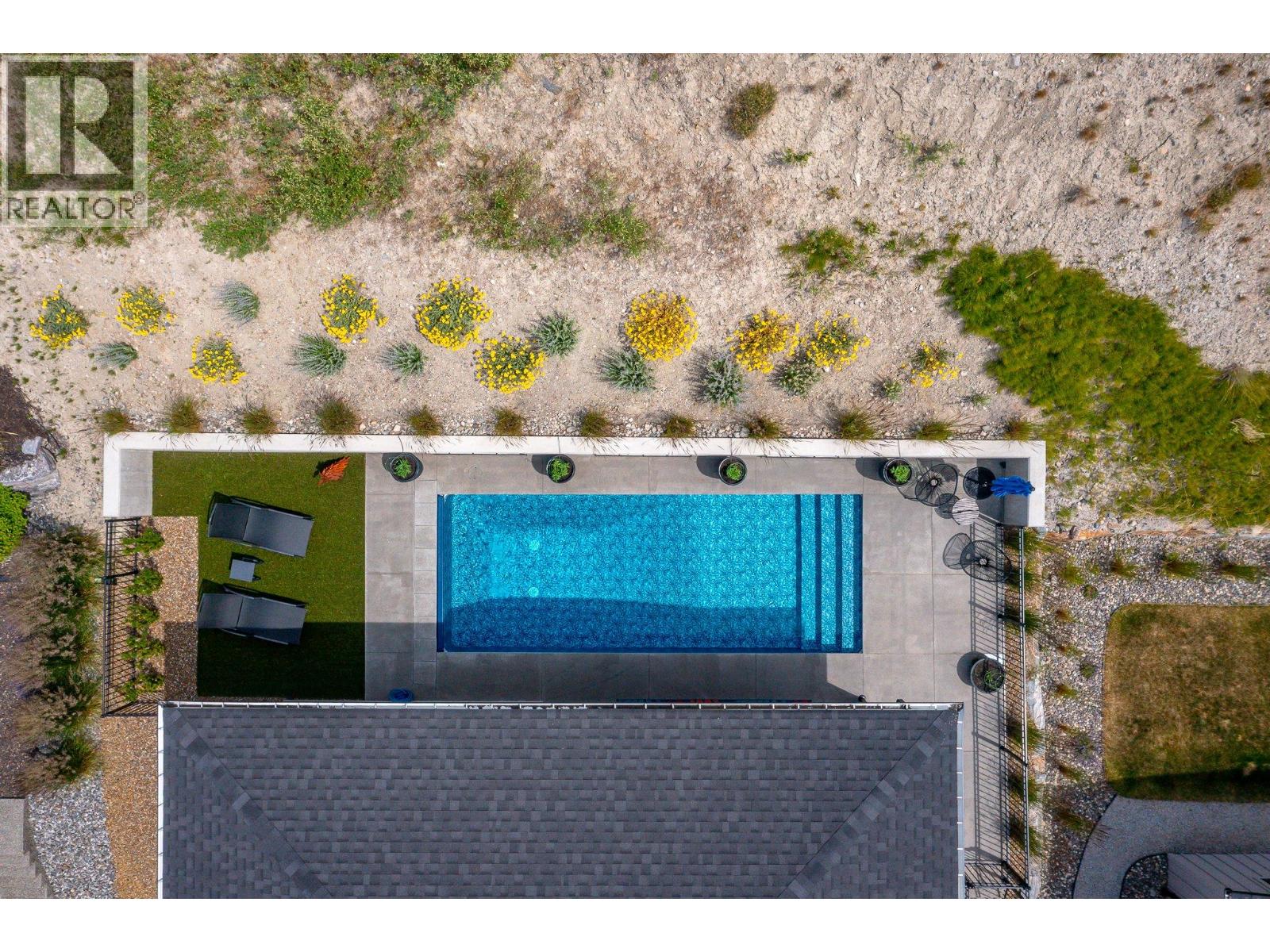 9839 Beacon Hill Crescent - 57
