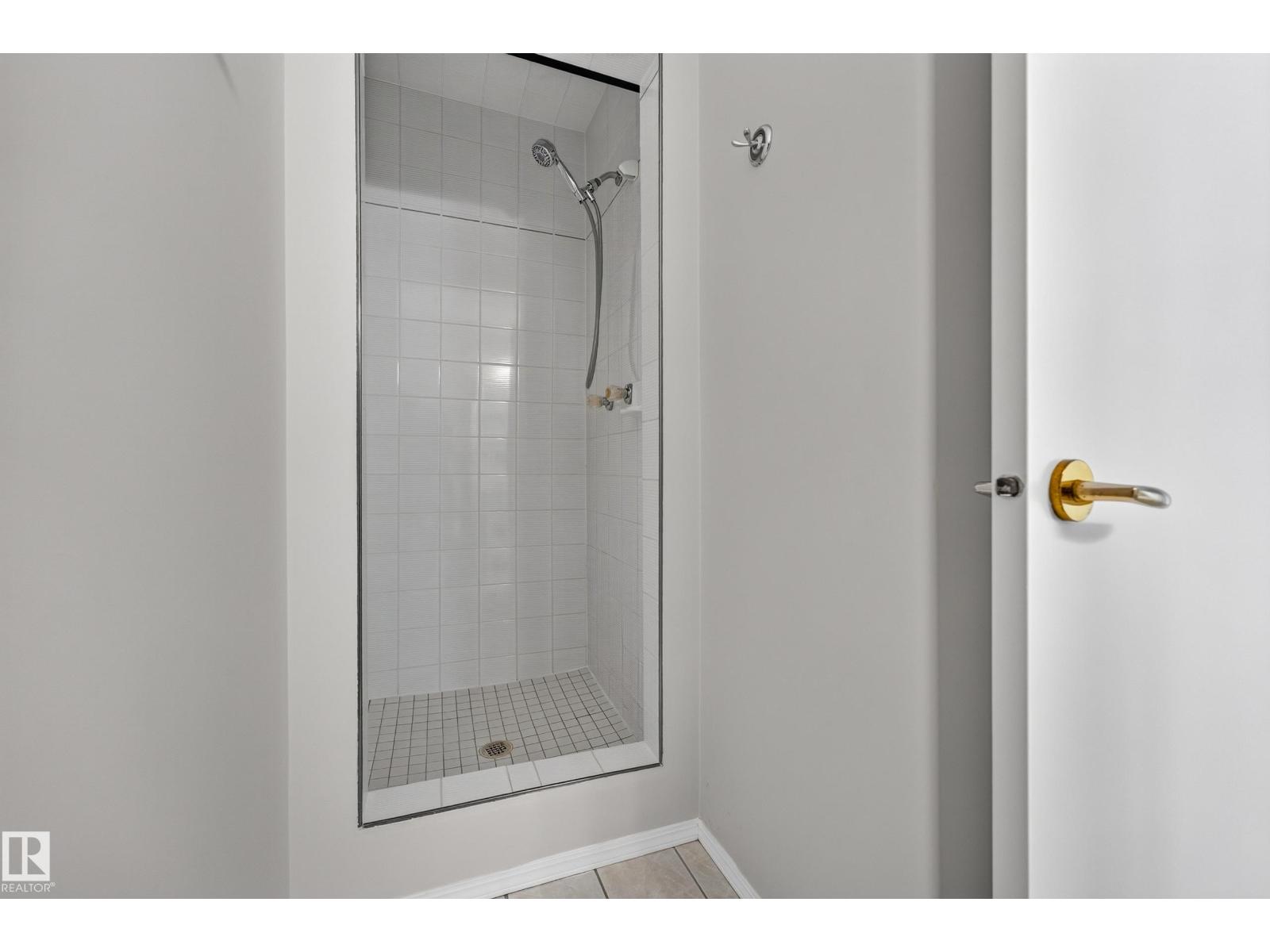 #14 14803 34 ST NW - 23