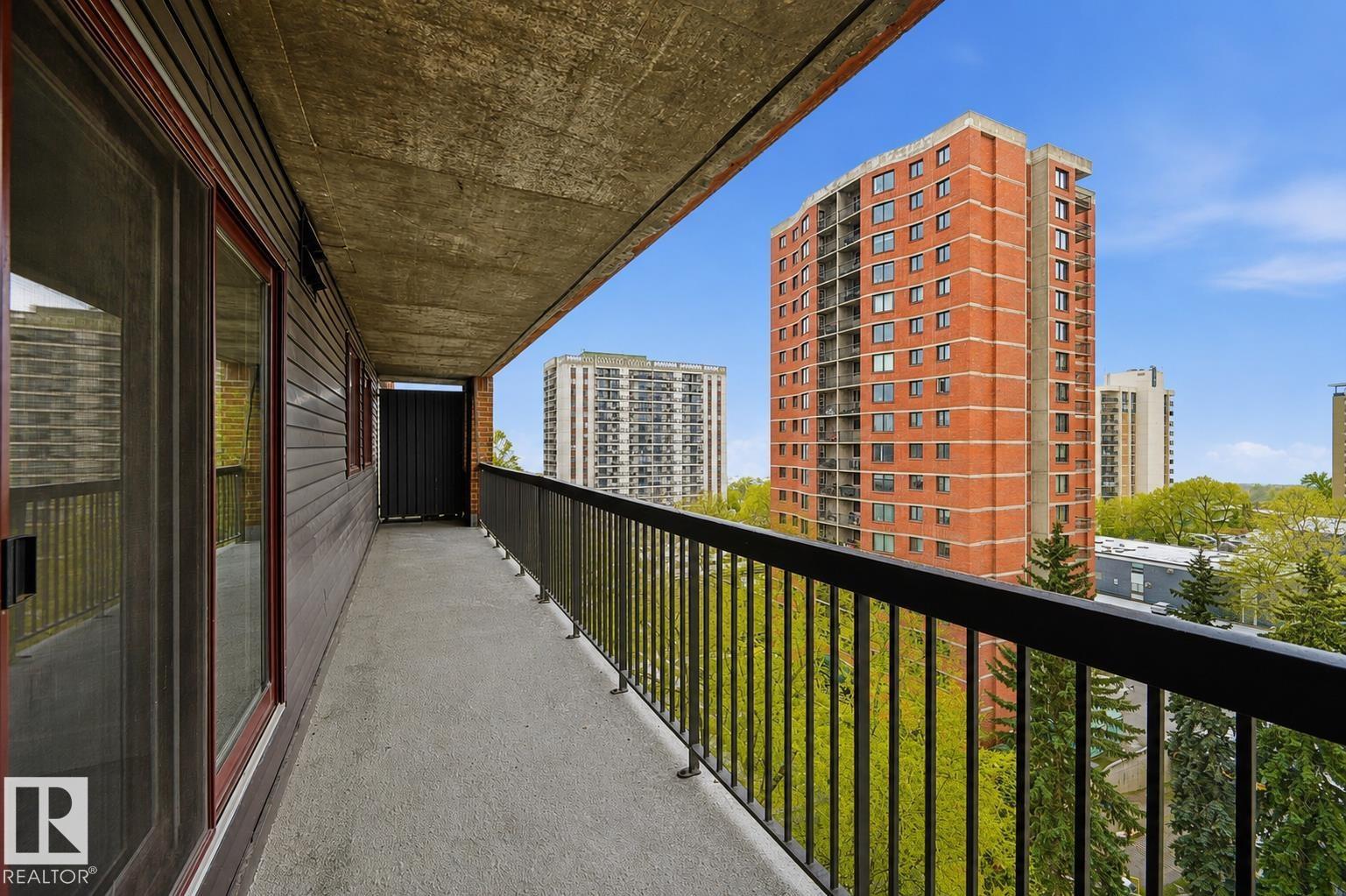 9929 113 ST NW - 25