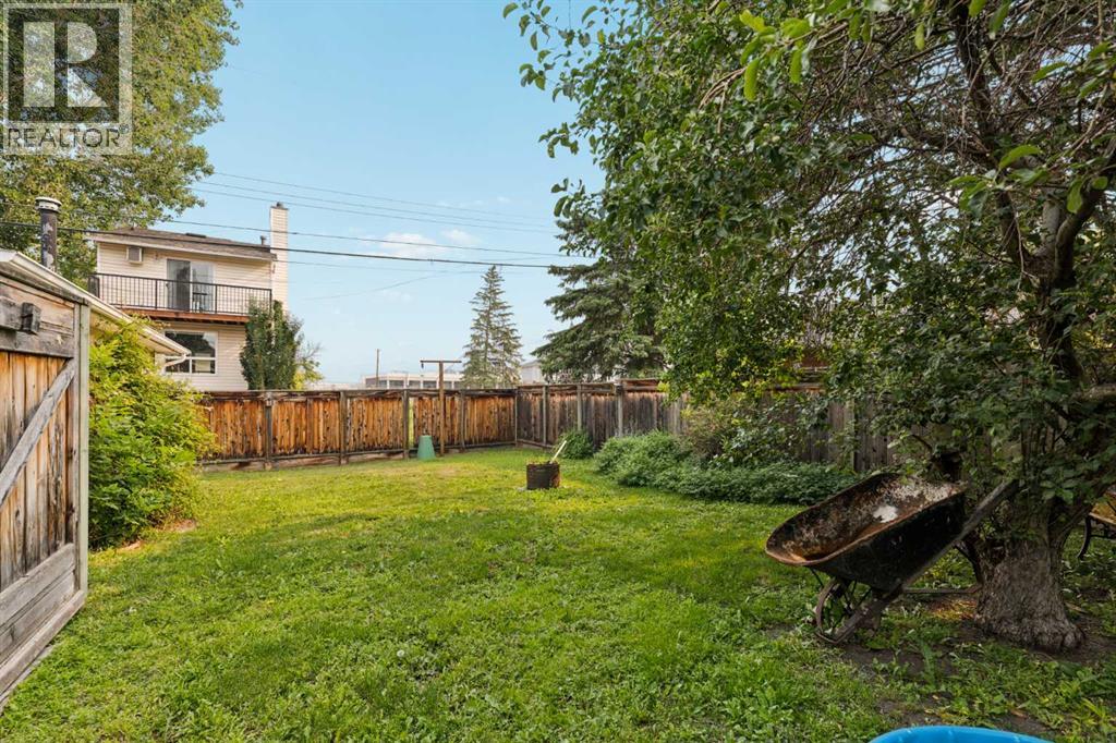440 36 Avenue Northwest - Photo 19