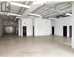 1 - 120 Mulock Drive, Newmarket, ON L3Y7C5 Photo 6