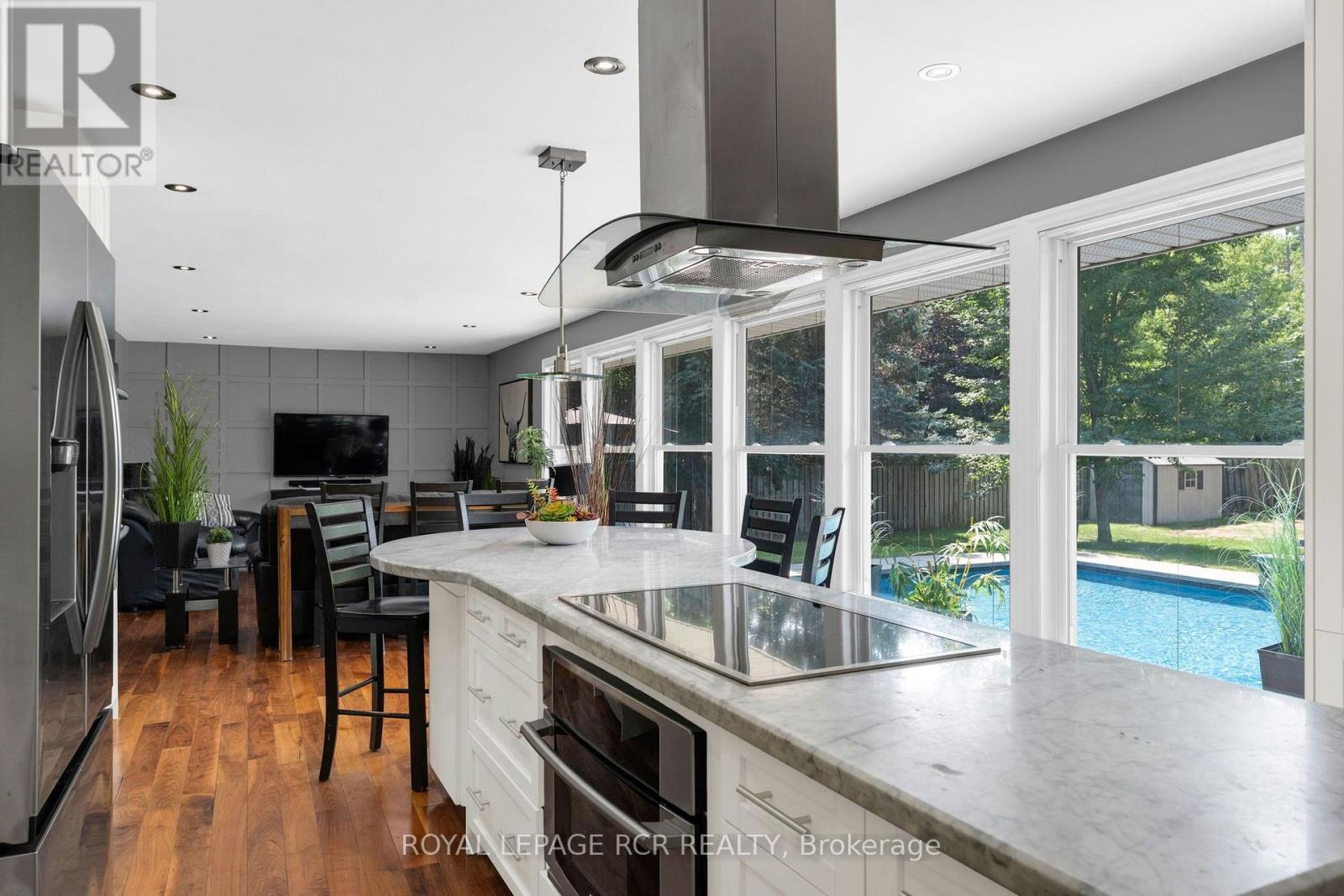 20 DOUGLAS DRIVE - Image 14