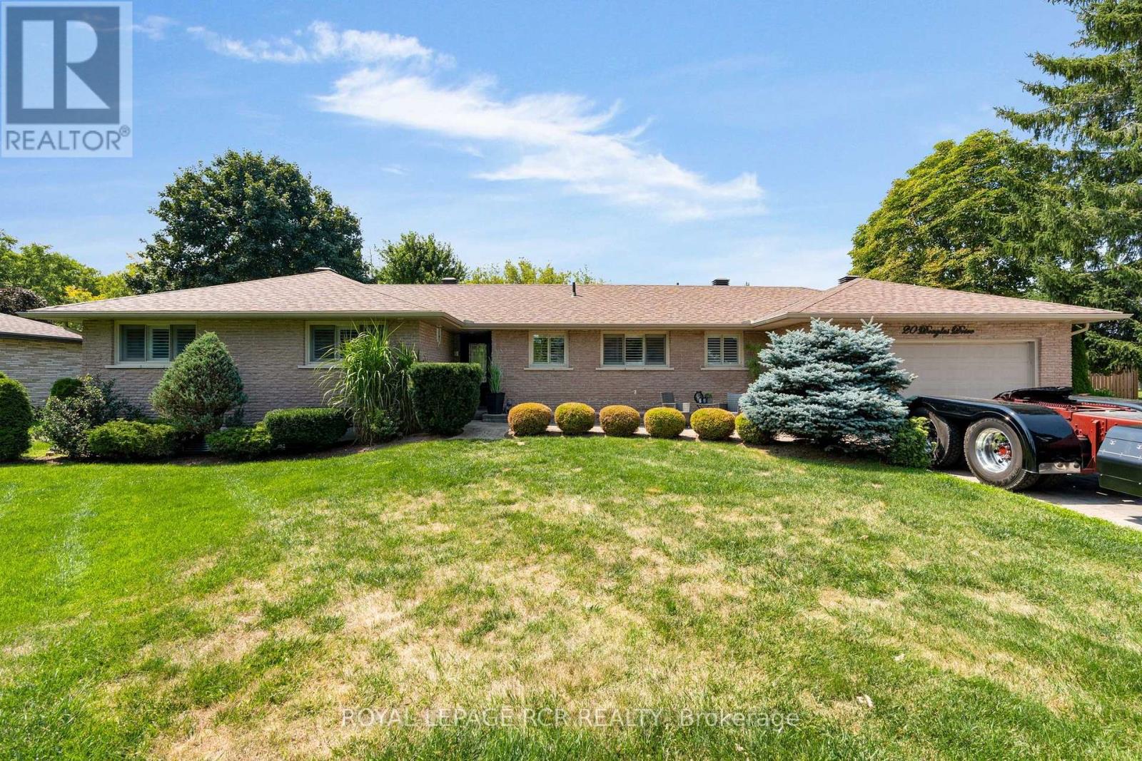 20 DOUGLAS DRIVE - 2