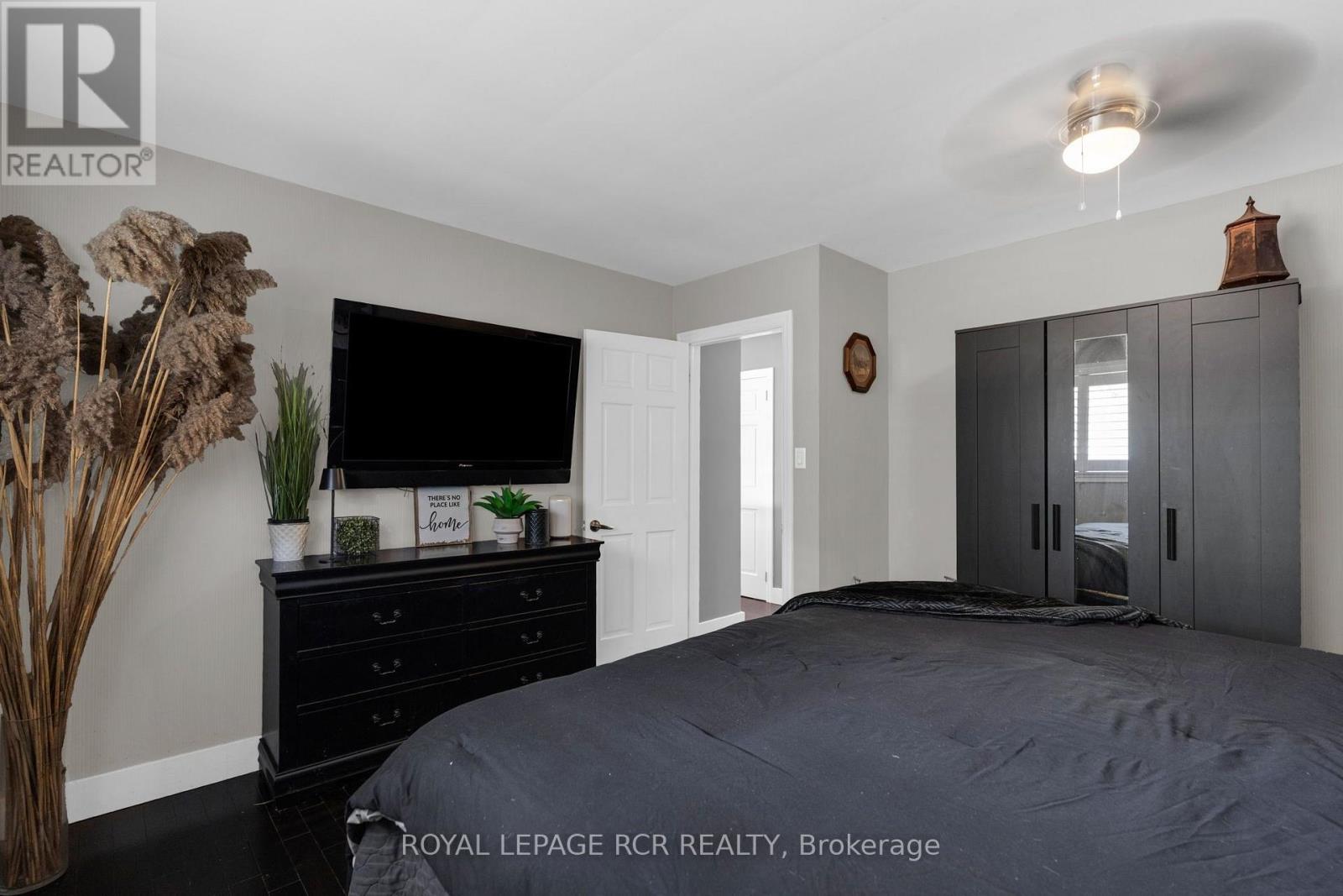 20 DOUGLAS DRIVE - Image 23