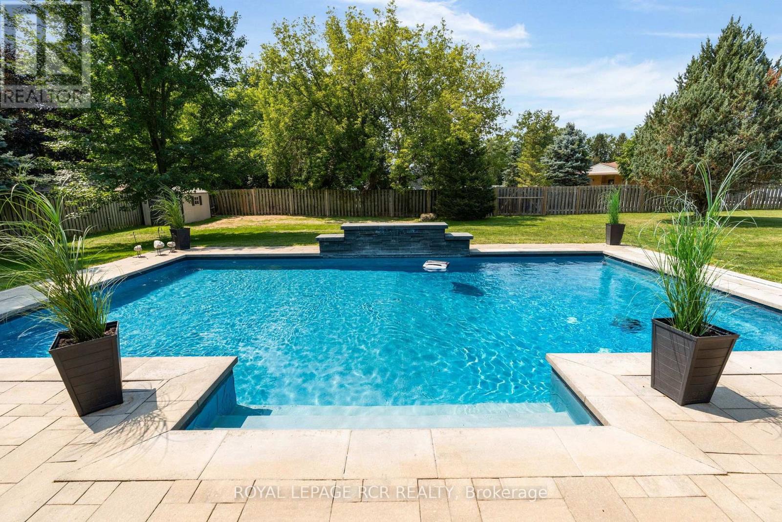 20 DOUGLAS DRIVE - Image 38