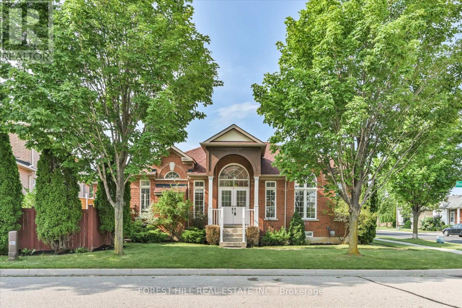10 DELRAY DRIVE - 1