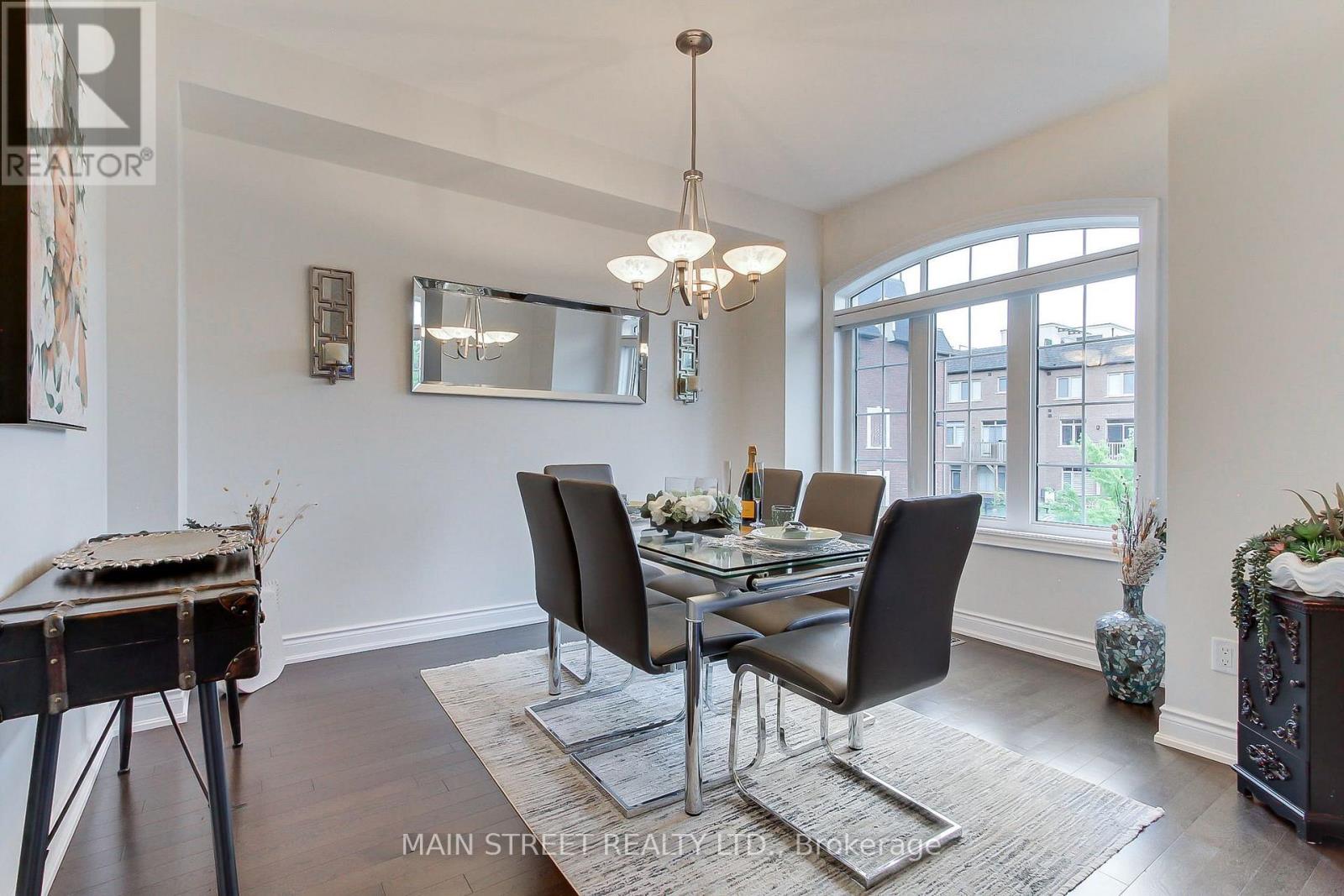 26 QUEEN MARY COURT - 22