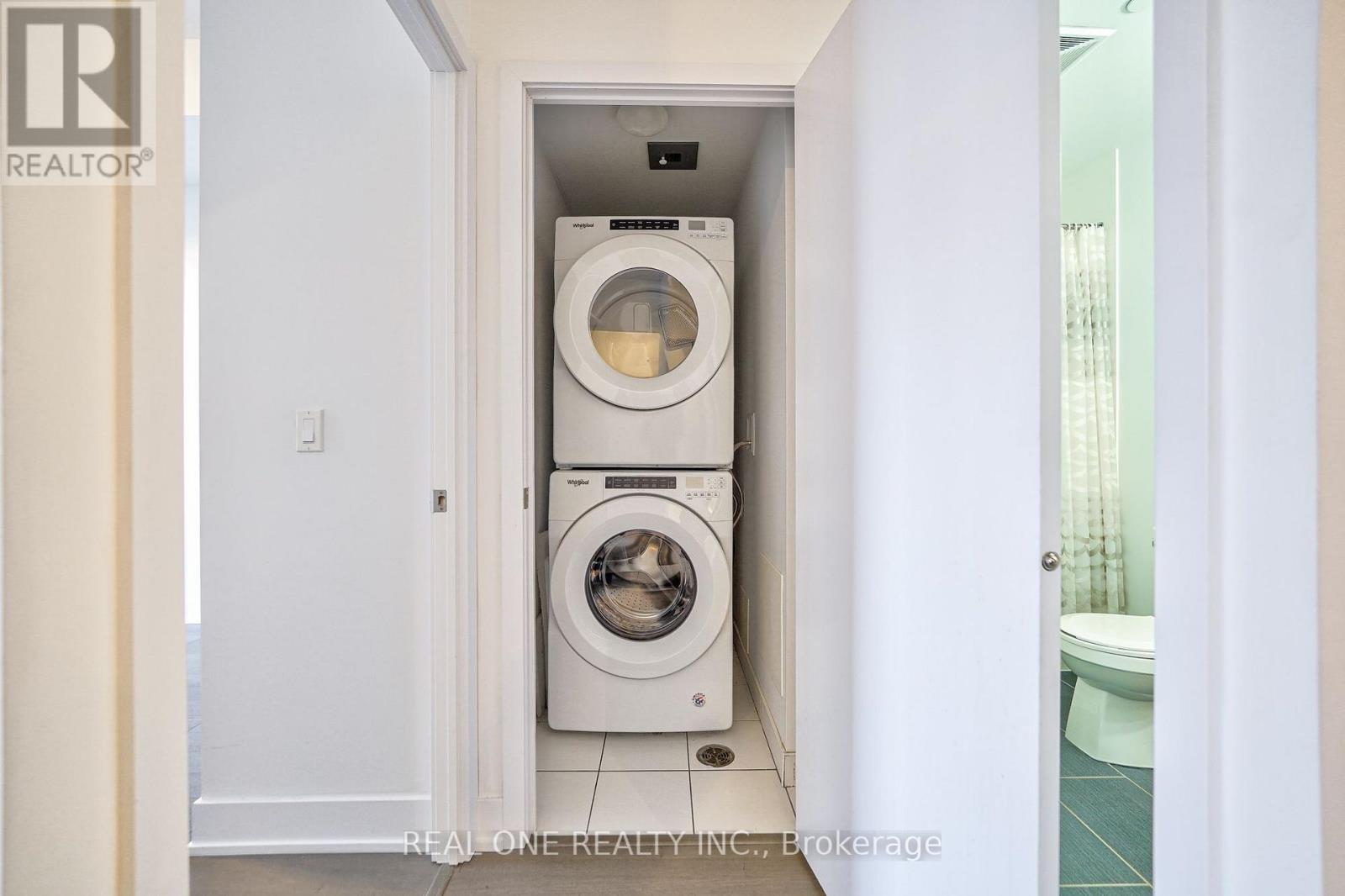 #231 30 SHORE BREEZE DRIVE - 24