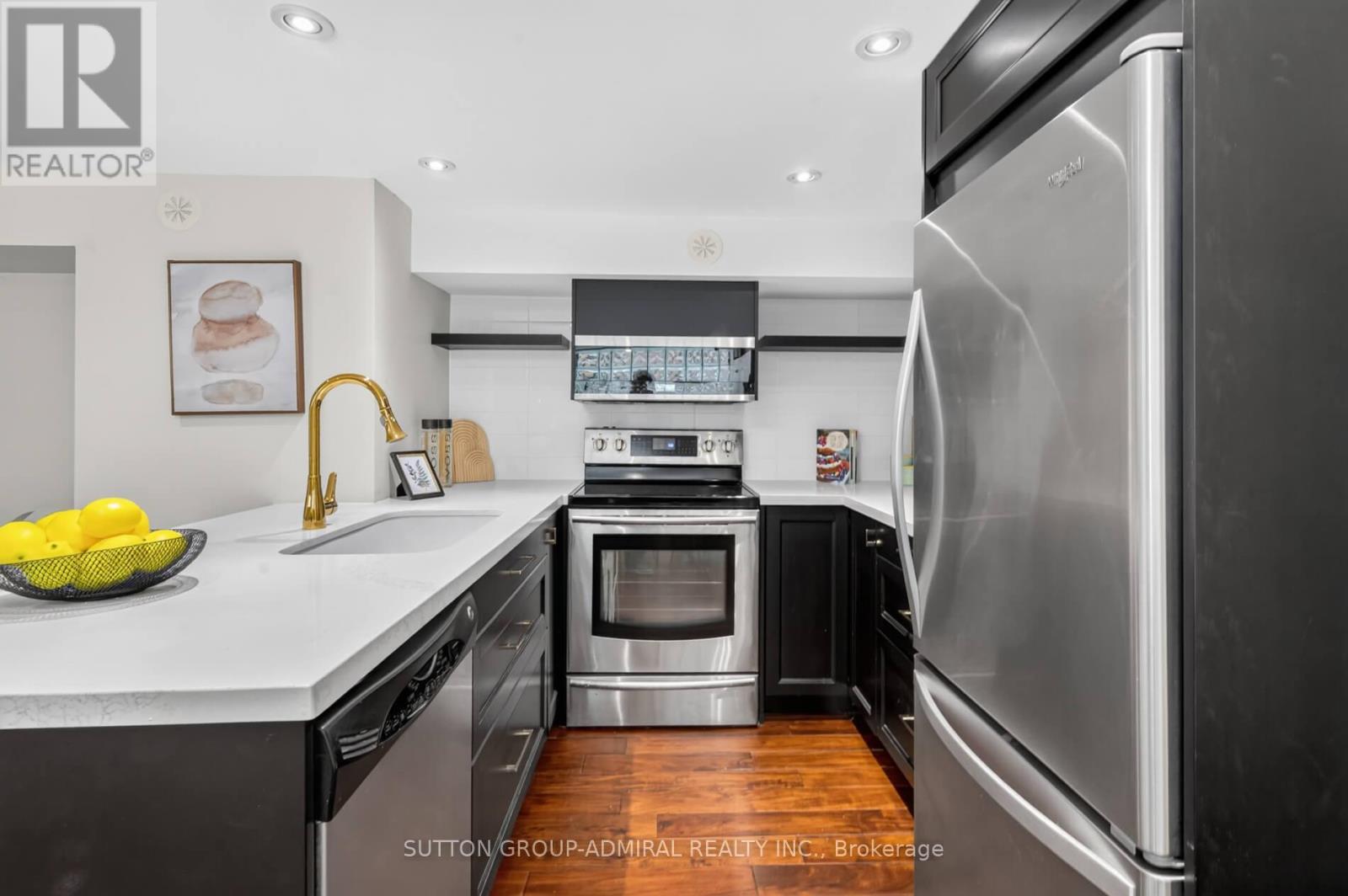 63 WESTBURY CRESCENT - Image 32