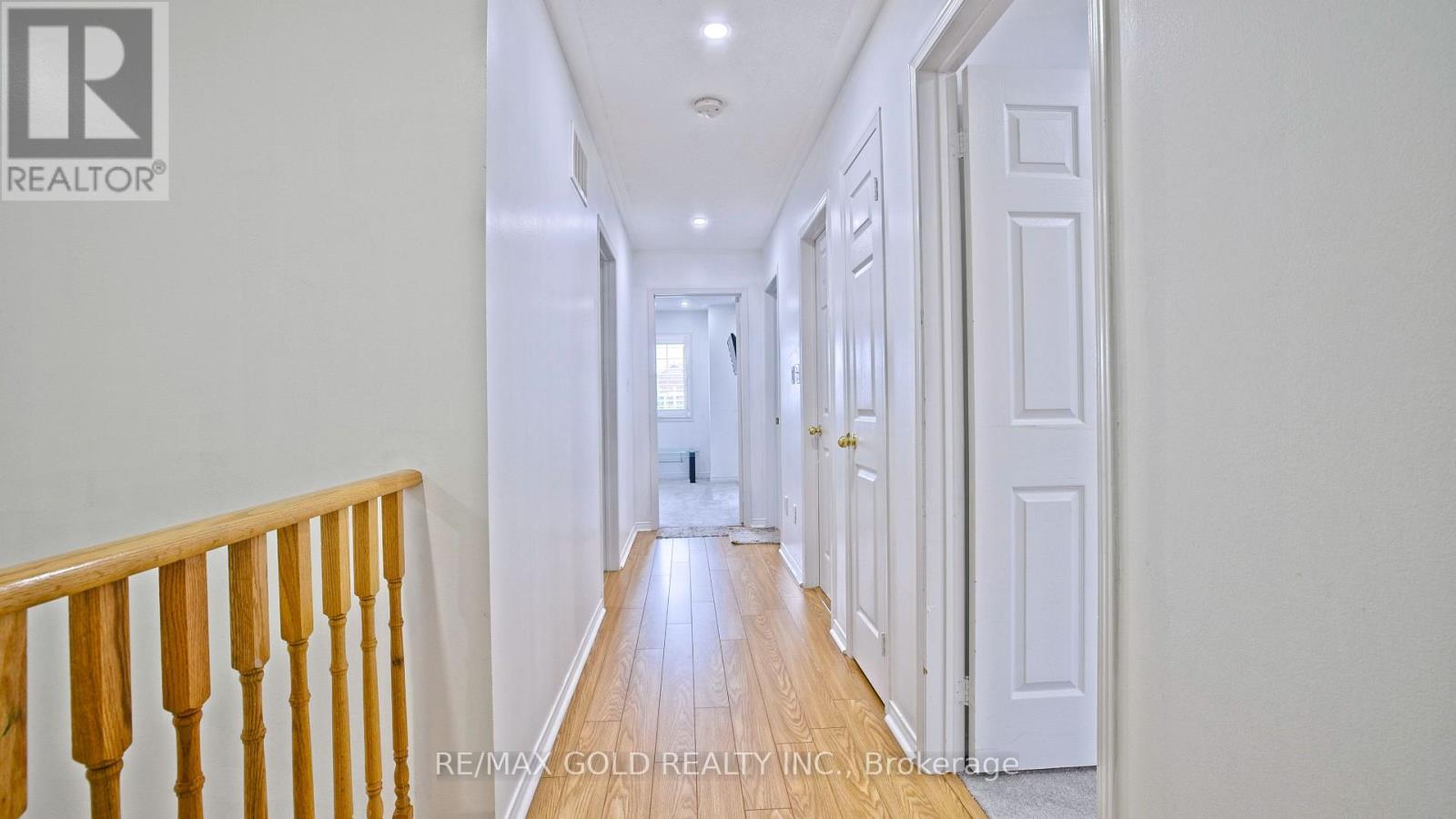 29 ABBOTSBURY DRIVE - 19