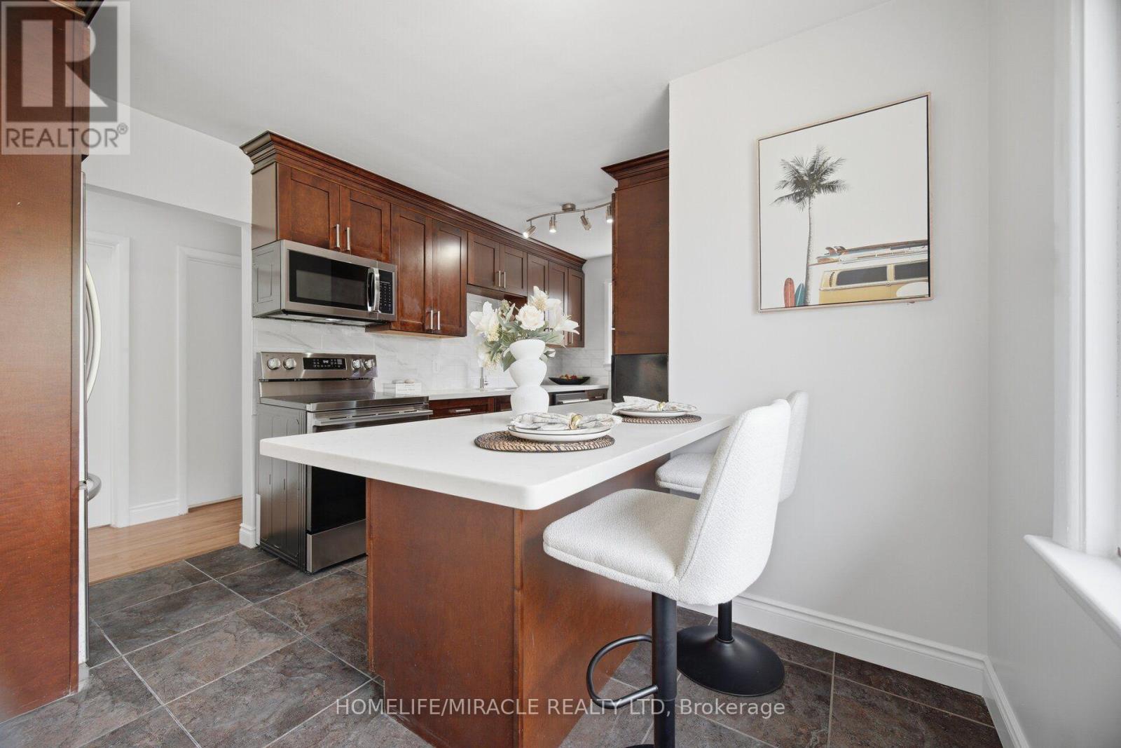 199 ALLEN STREET E - 12