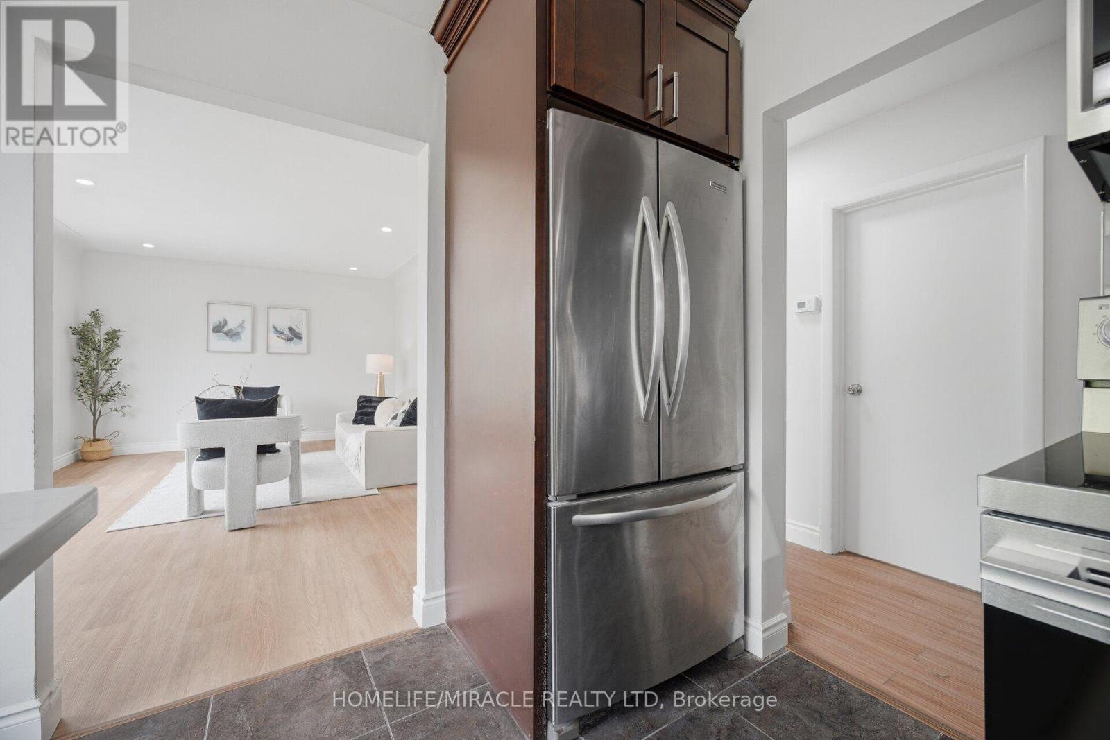 199 ALLEN STREET E - 18