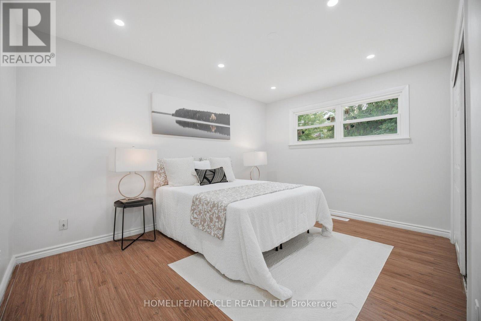 199 ALLEN STREET E - Image 22