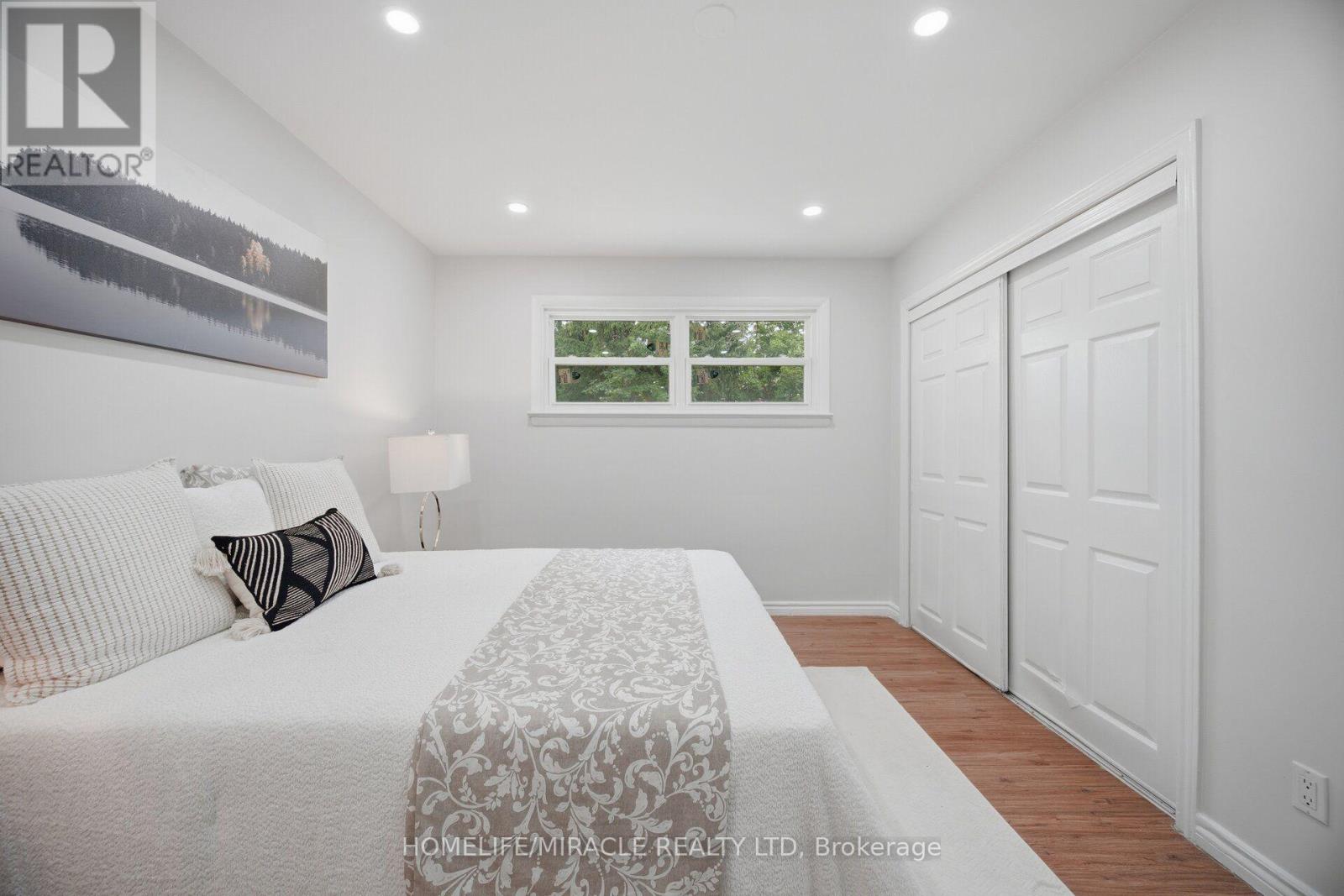 199 ALLEN STREET E - 23