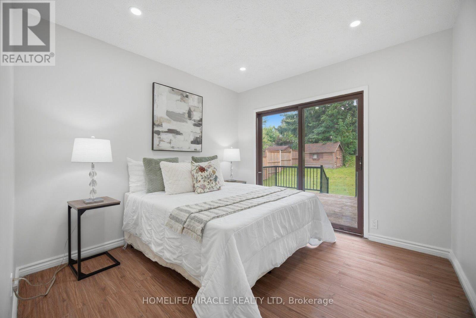 199 ALLEN STREET E - 27