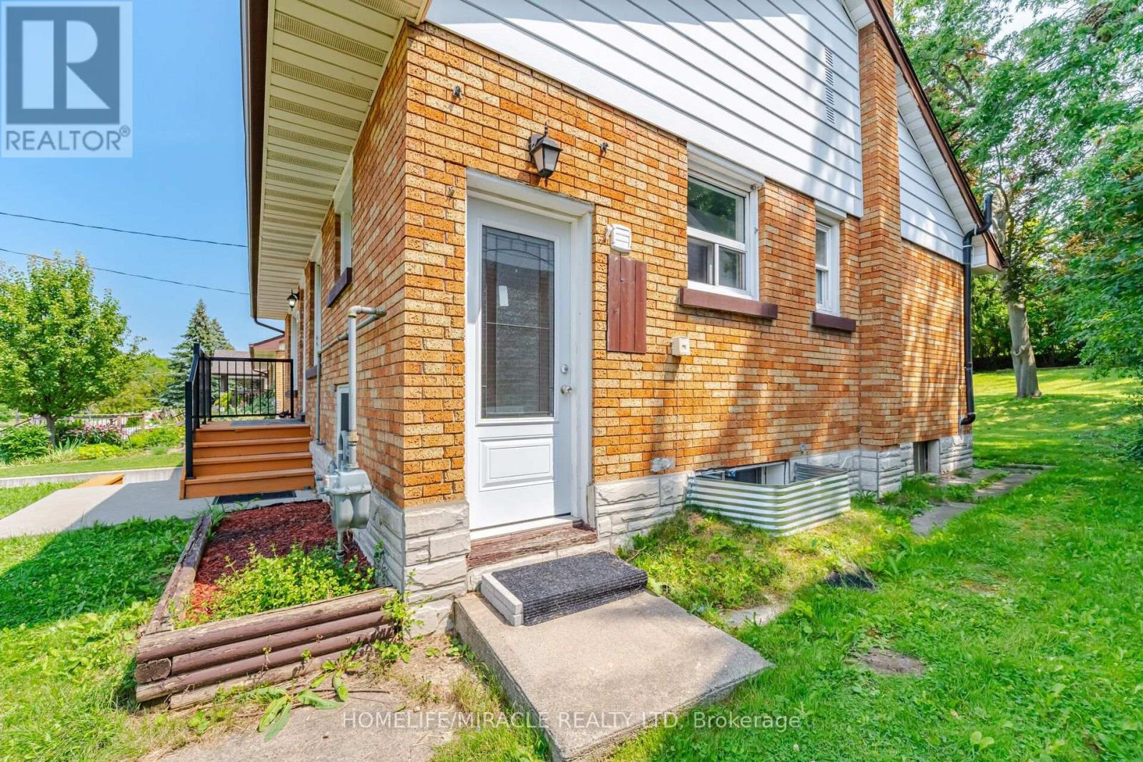 199 ALLEN STREET E - 30