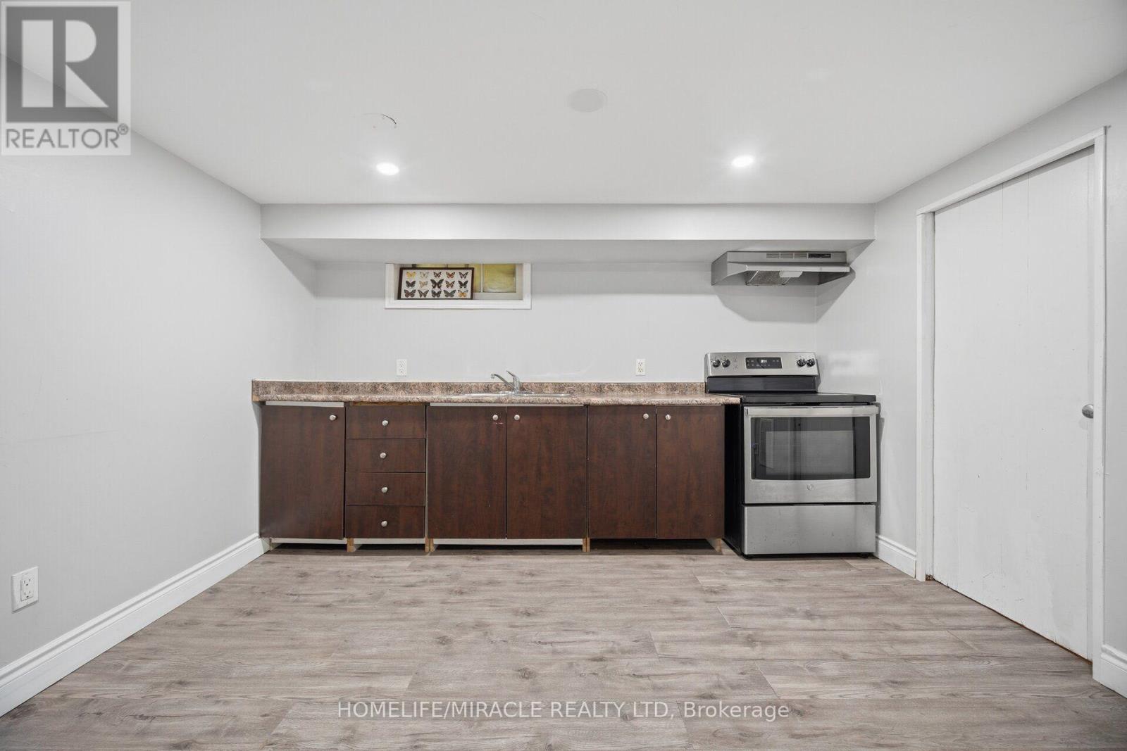 199 ALLEN STREET E - Image 39