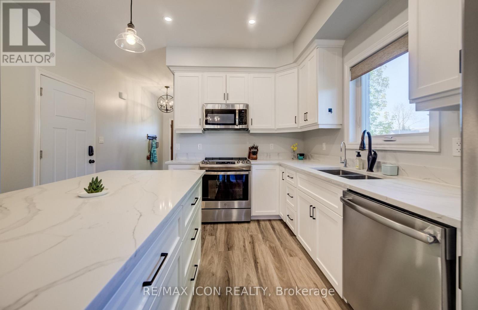 117 SARAH ROAD - 10