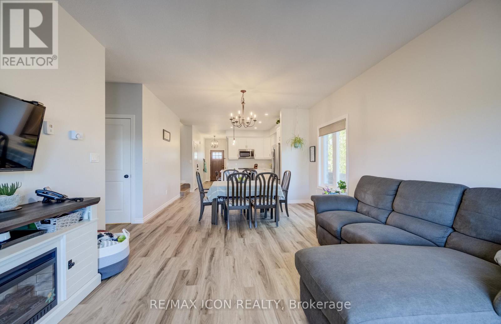 117 SARAH ROAD - 16