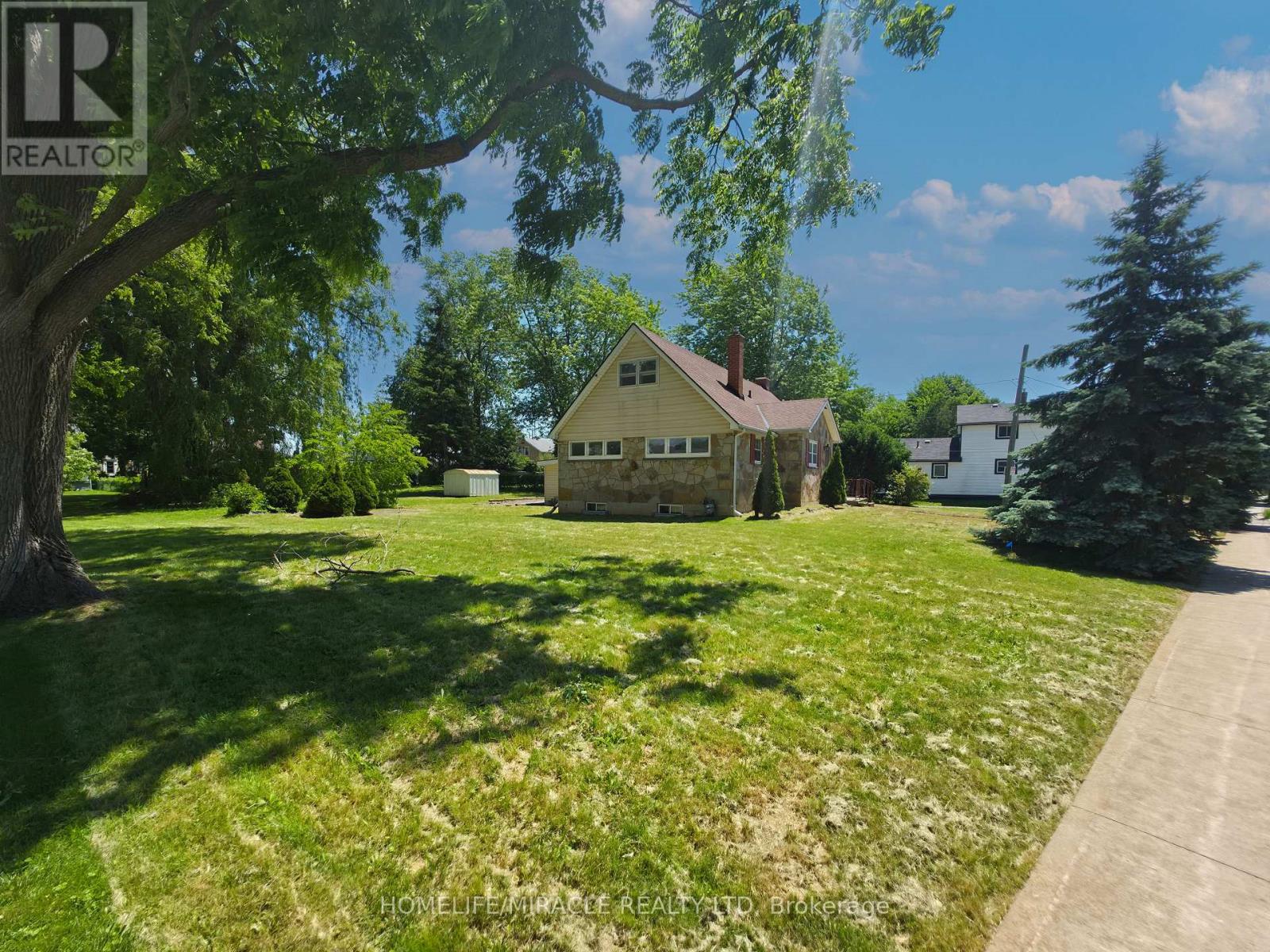 17 GODERICH STREET - Image 6
