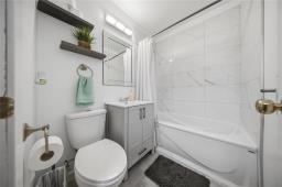 2 Leicester Square, Winnipeg, MB R3J1B7 Photo 15