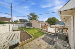 2 Leicester Square, Winnipeg, MB R3J1B7 Photo 28